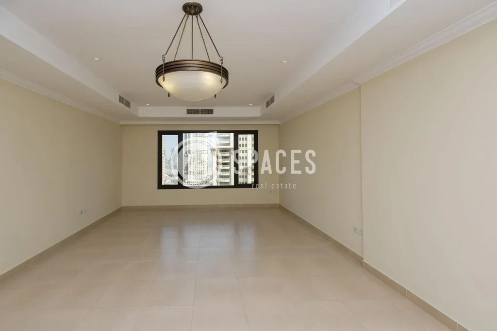 1 Bedrooms  Apartment  For Rent  in Doha -  The Pearl  Semi Furnished