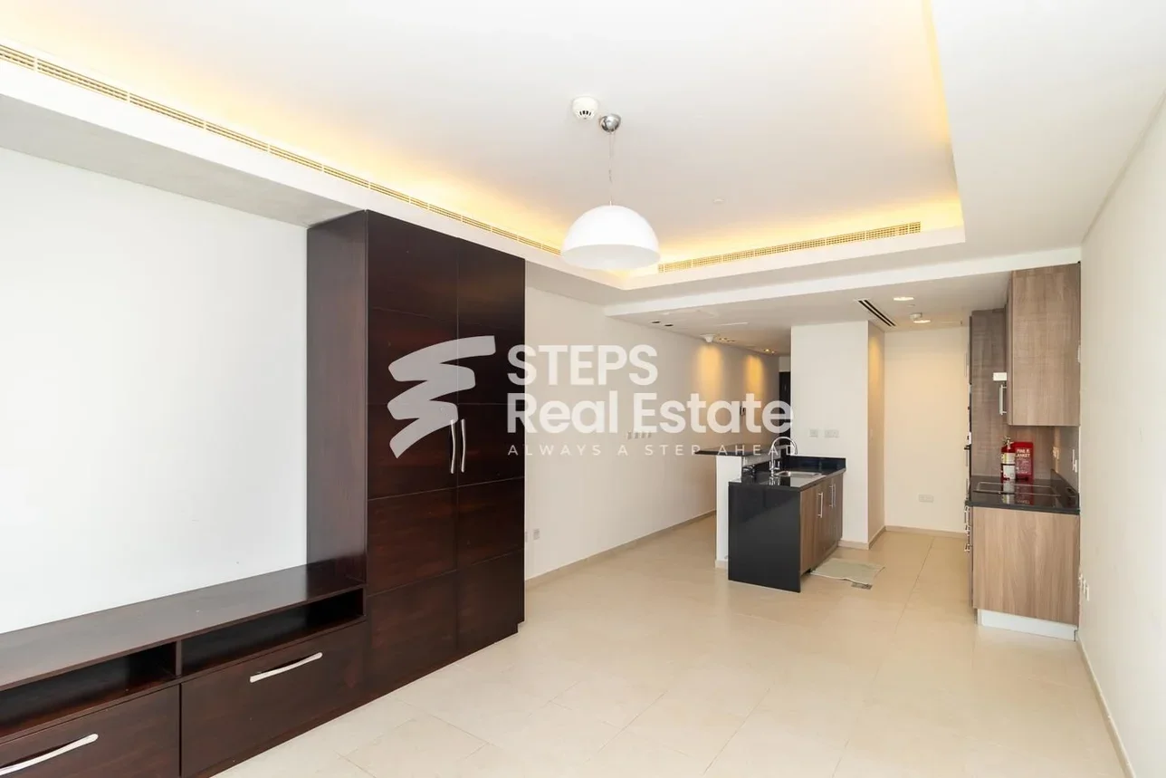 Studio  in Doha -  The Pearl  Semi Furnished