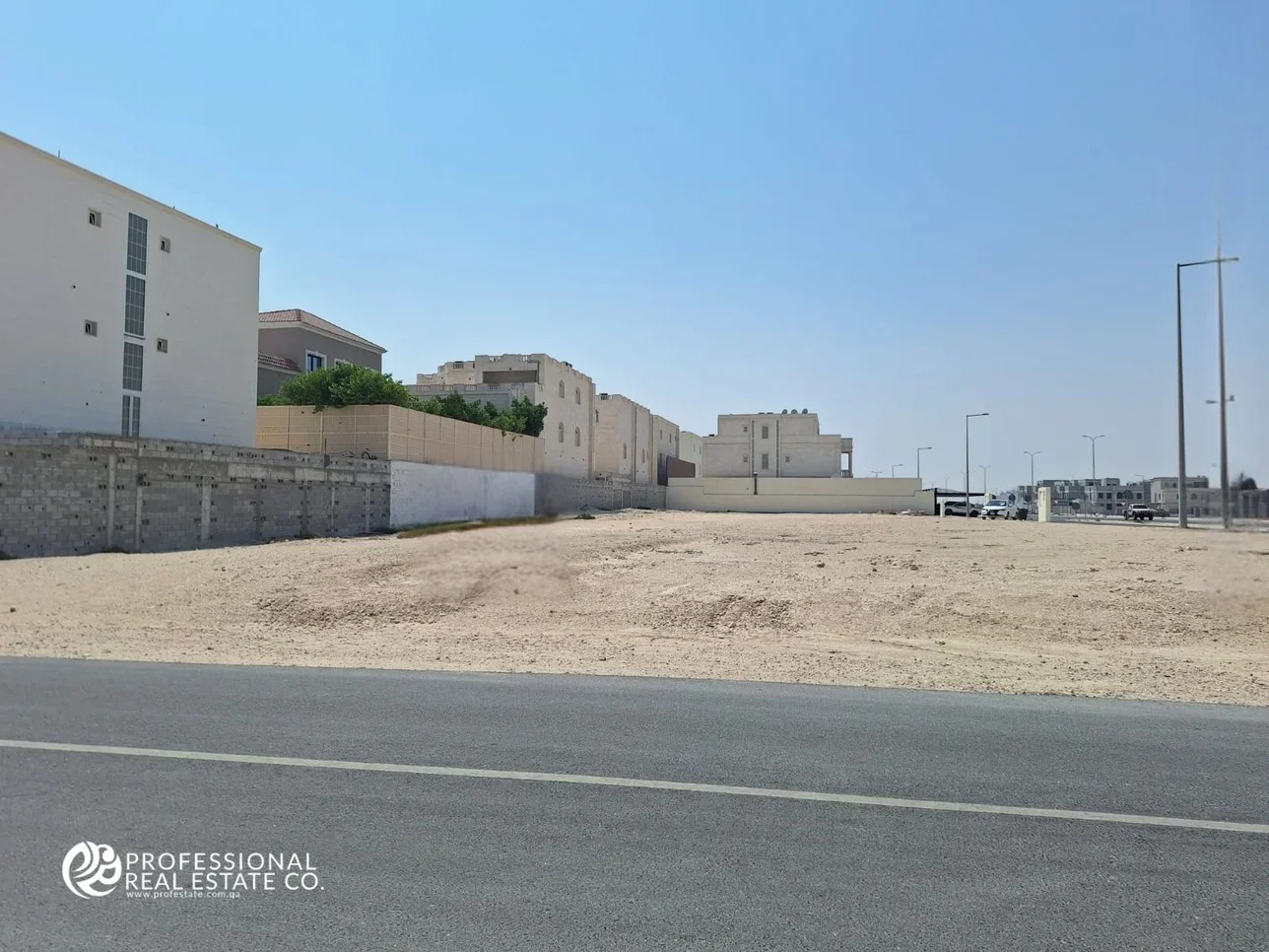 Lands For Sale in Al Rayyan  - Al Themaid  -Area Size 910 Square Meter