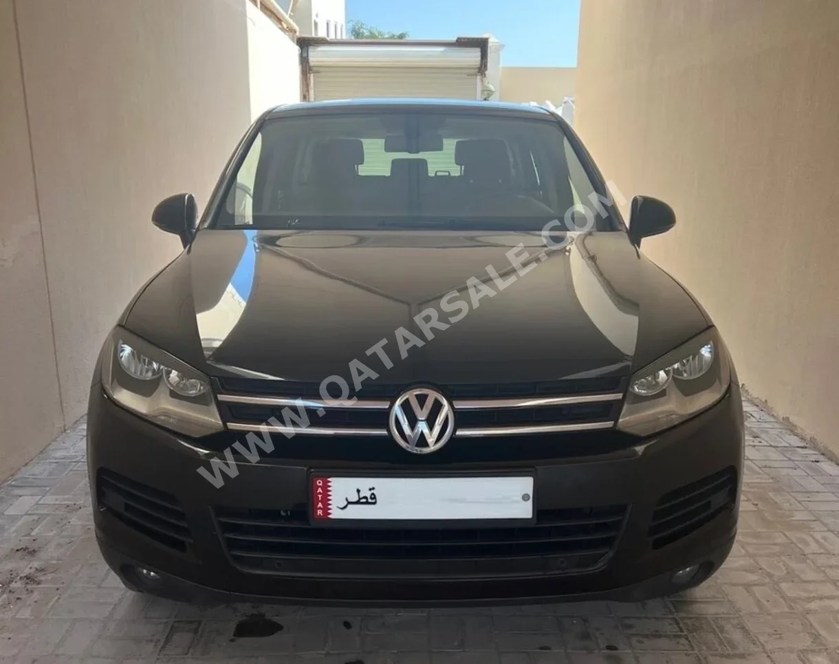 Volkswagen Touareg 2012 Automatic 114,000 Km 6 Cylinder All Wheel Drive (AWD) SUV Black With Warranty