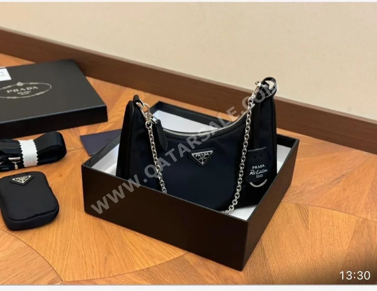 Purses  - Prada  - Black  - For Women