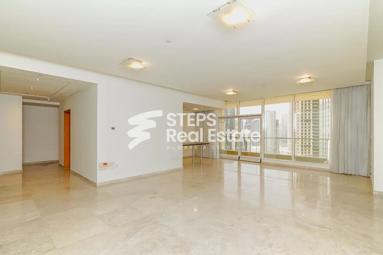 3 Bedrooms  Apartment  in Doha -  West Bay  Semi Furnished