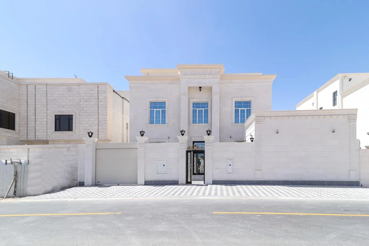 Family Residential  - Not Furnished  - Al Daayen  - Al Khisah  - 8 Bedrooms