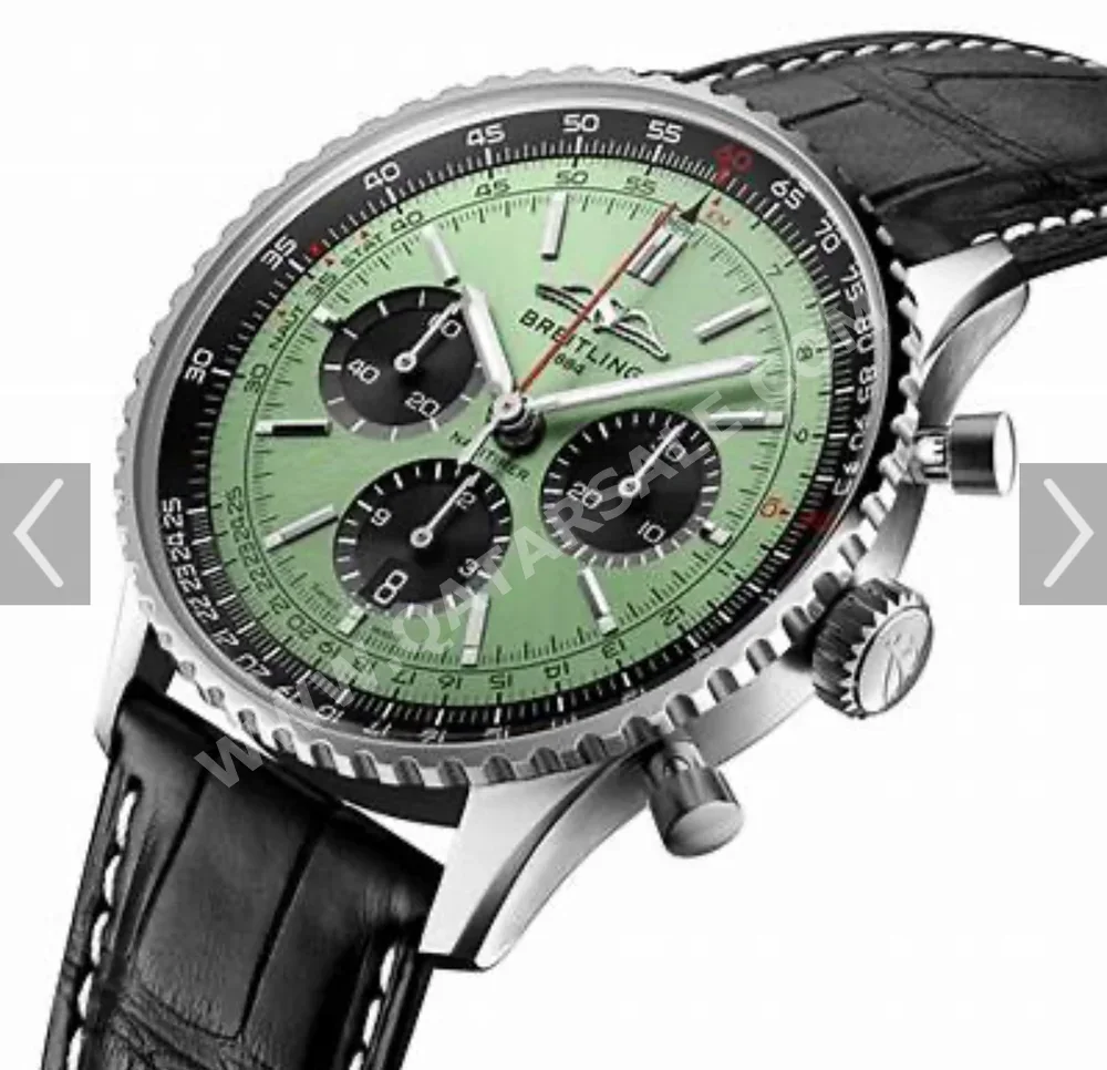 Watches - Breitling  - Quartz Watch  - Green  - Men Watches