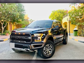 Ford  Raptor  SVT  2018  Automatic  215٬000 Km  6 Cylinder  Four Wheel Drive (4WD)  Pick Up  Black