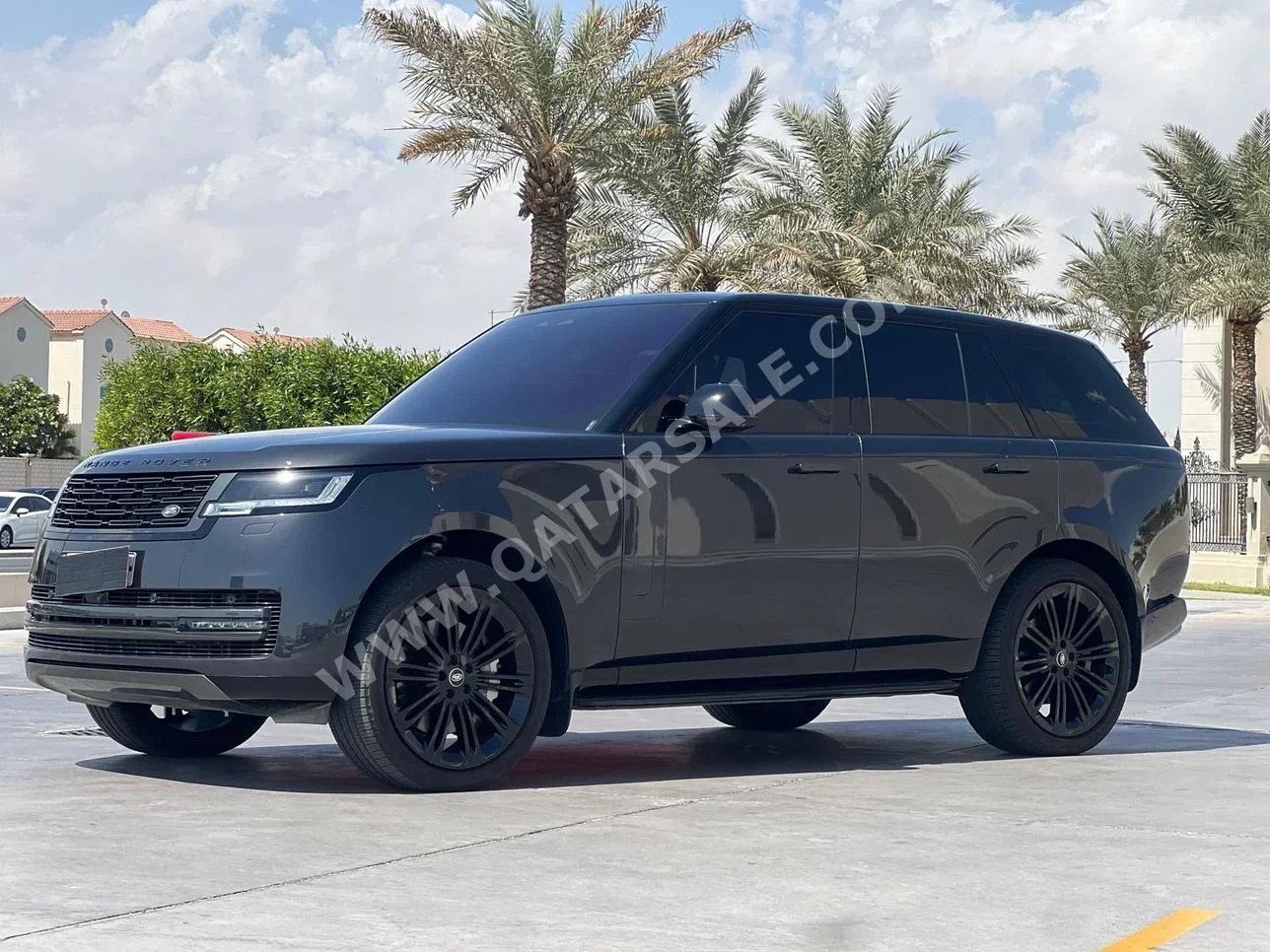 Land Rover  Range Rover  Vogue HSE  2023  Automatic  37,000 Km  8 Cylinder  Four Wheel Drive (4WD)  SUV  Gray  With Warranty