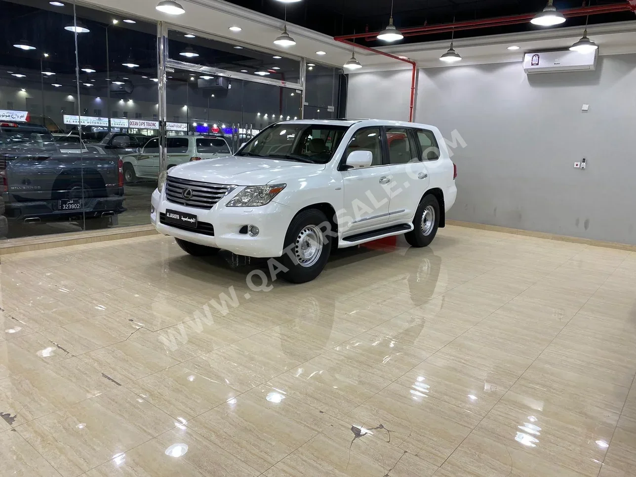 Lexus  LX  570  2008  Automatic  405,000 Km  8 Cylinder  Four Wheel Drive (4WD)  SUV  White