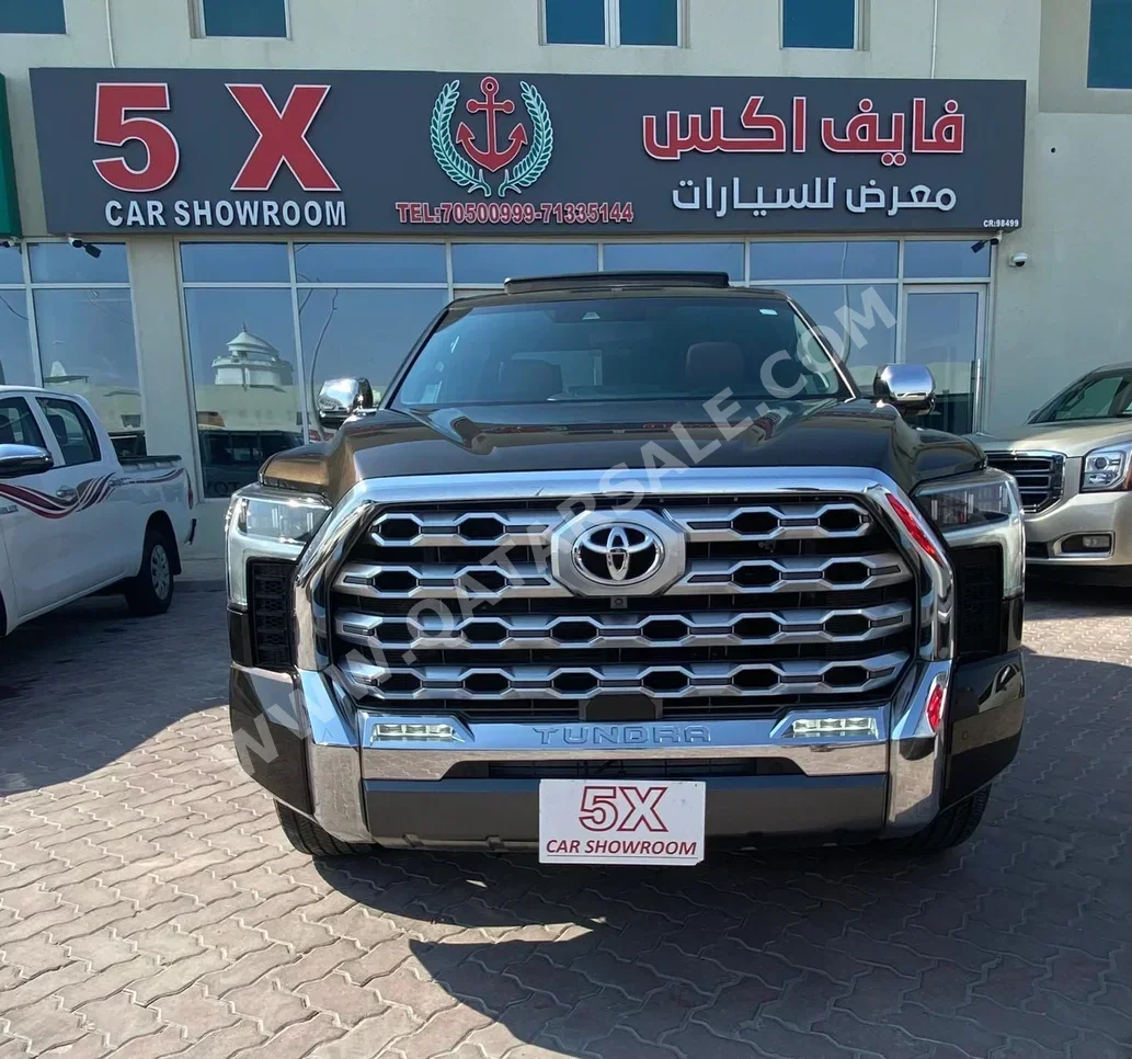 Toyota  Tundra  2022  Automatic  27,000 Km  8 Cylinder  Four Wheel Drive (4WD)  Pick Up  Black