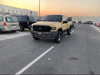 Ford  Super Duty  250  2003  Automatic  168,000 Km  8 Cylinder  Four Wheel Drive (4WD)  Pick Up  Beige