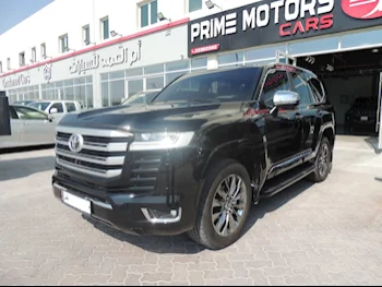 Toyota  Land Cruiser  VX Twin Turbo  2023  Automatic  48,000 Km  6 Cylinder  Four Wheel Drive (4WD)  SUV  Black  With Warranty