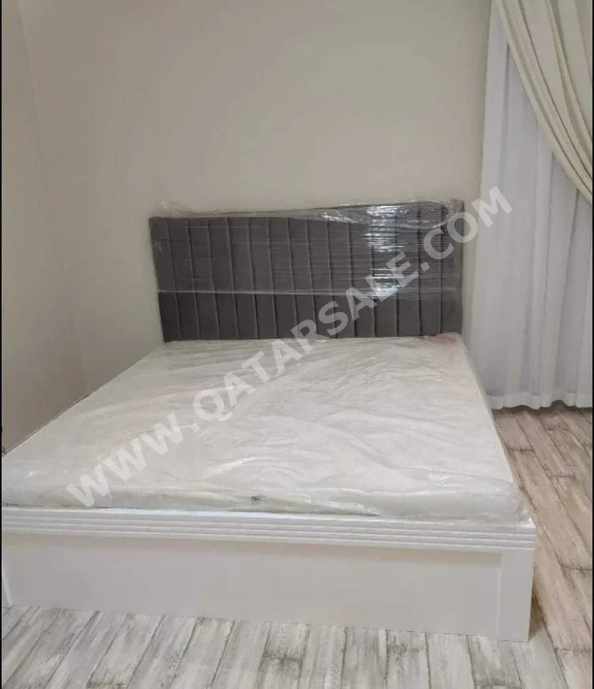 Beds - Queen  - Gray  - Mattress Included  - With Bedside Table