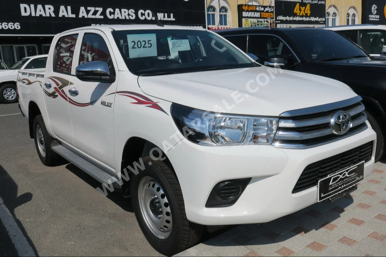 Toyota  Hilux  2025  Automatic  0 Km  4 Cylinder  Four Wheel Drive (4WD)  Pick Up  White  With Warranty