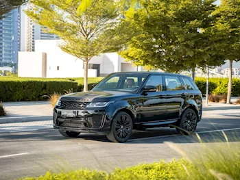 Land Rover  Range Rover  Sport  2017  Automatic  168,000 Km  8 Cylinder  Four Wheel Drive (4WD)  SUV  Black