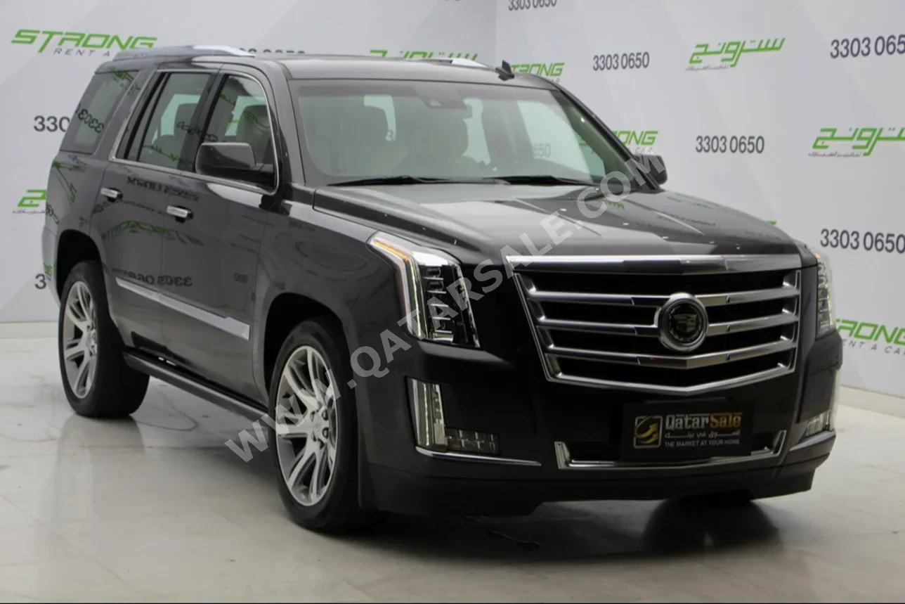 Cadillac  Escalade  2015  Automatic  146,000 Km  8 Cylinder  Four Wheel Drive (4WD)  SUV  Gray