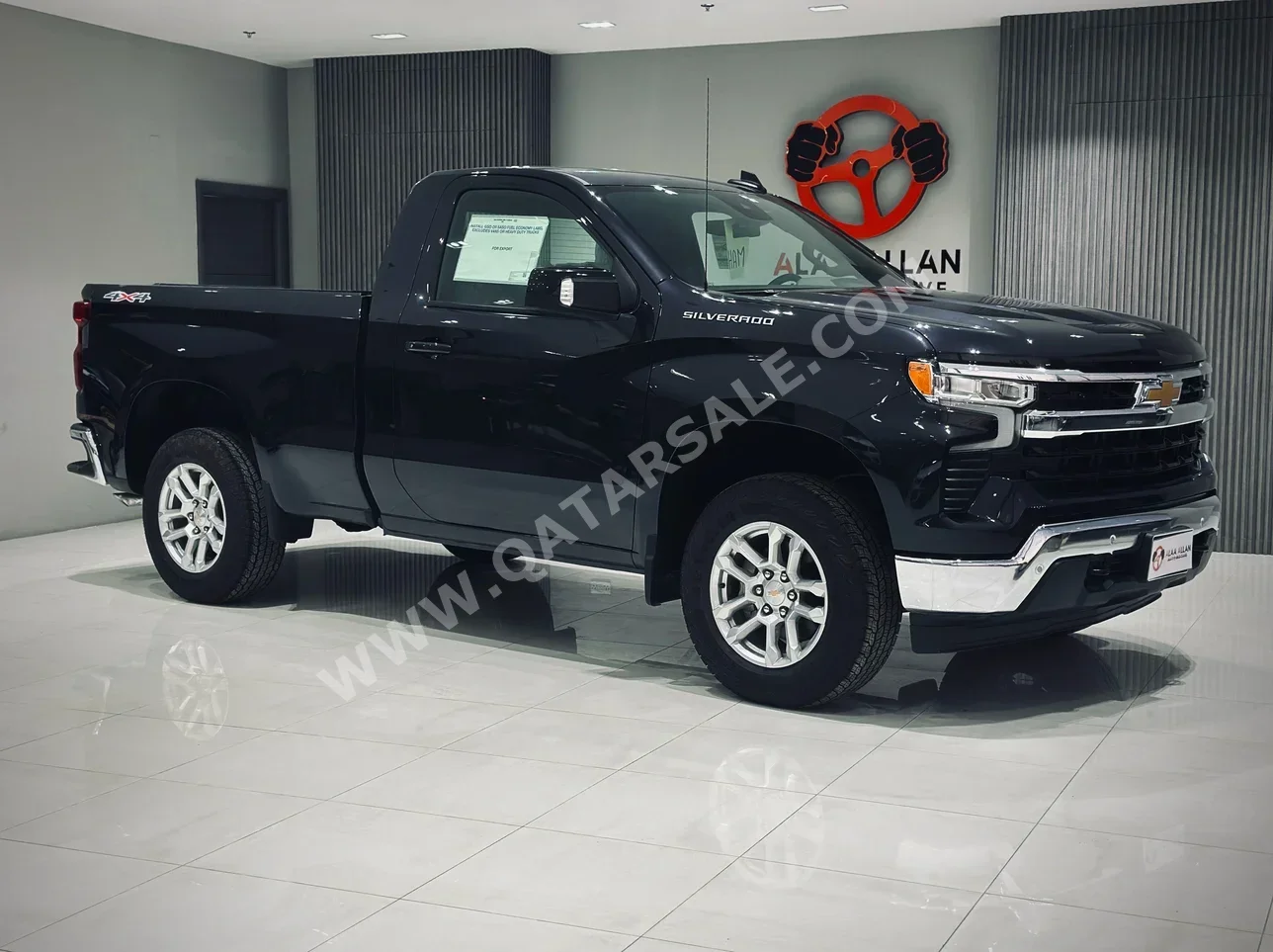 Chevrolet  Silverado  LT  2024  Automatic  0 Km  8 Cylinder  Four Wheel Drive (4WD)  Pick Up  Black  With Warranty