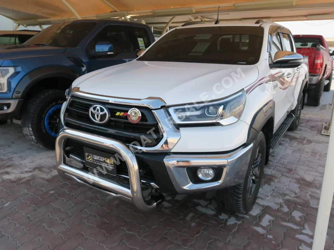 Toyota  Hilux  2022  Automatic  30,000 Km  4 Cylinder  Four Wheel Drive (4WD)  Pick Up  White