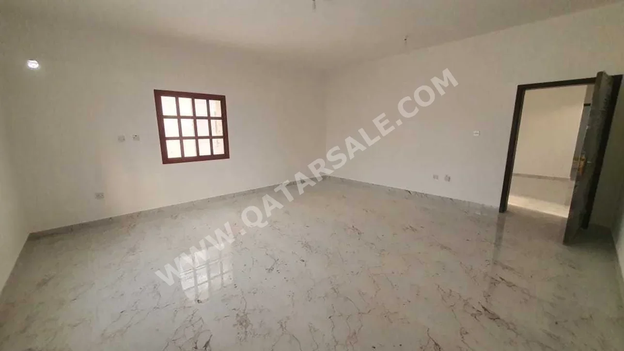 Family Residential  - Not Furnished  - Al Rayyan  - Muaither  - 4 Bedrooms