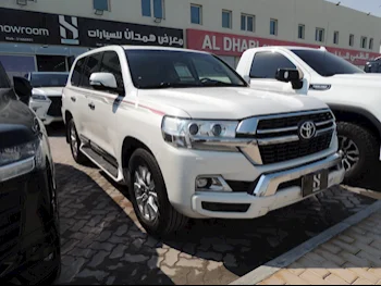 Toyota  Land Cruiser  GXR  2019  Automatic  166,000 Km  8 Cylinder  Four Wheel Drive (4WD)  SUV  White