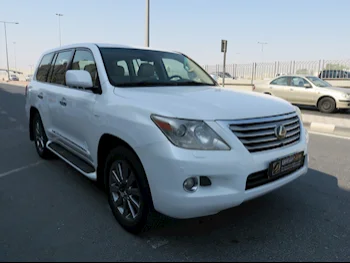 Lexus  LX  570  2010  Automatic  277,000 Km  8 Cylinder  Four Wheel Drive (4WD)  SUV  White