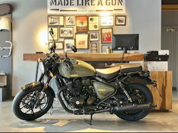 Royal Enfield  Shotgun -  2025 - Color Matt Green -  Warranty