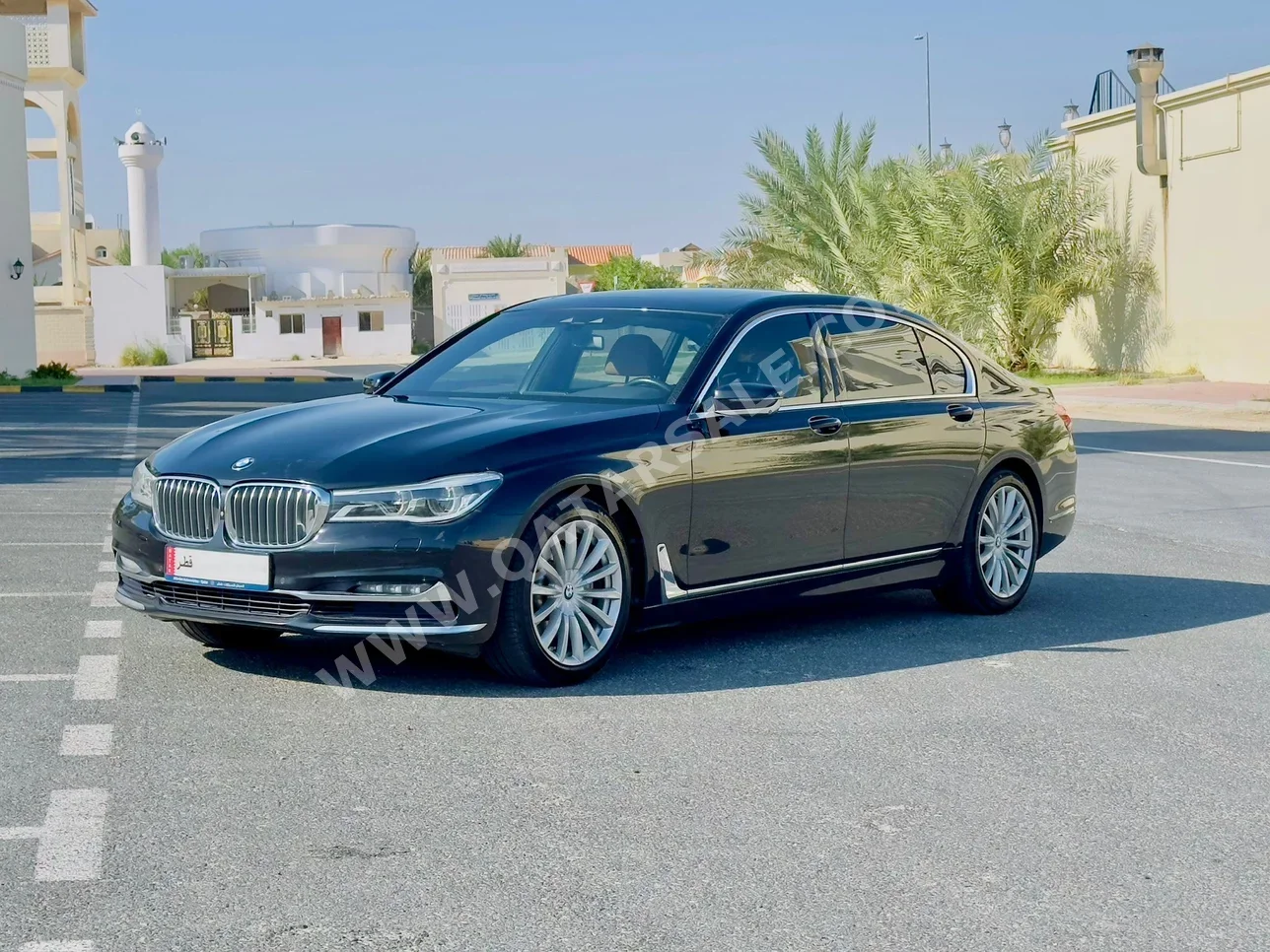 BMW  7-Series  730 Li  2017  Automatic  114,000 Km  6 Cylinder  Rear Wheel Drive (RWD)  Sedan  Gray