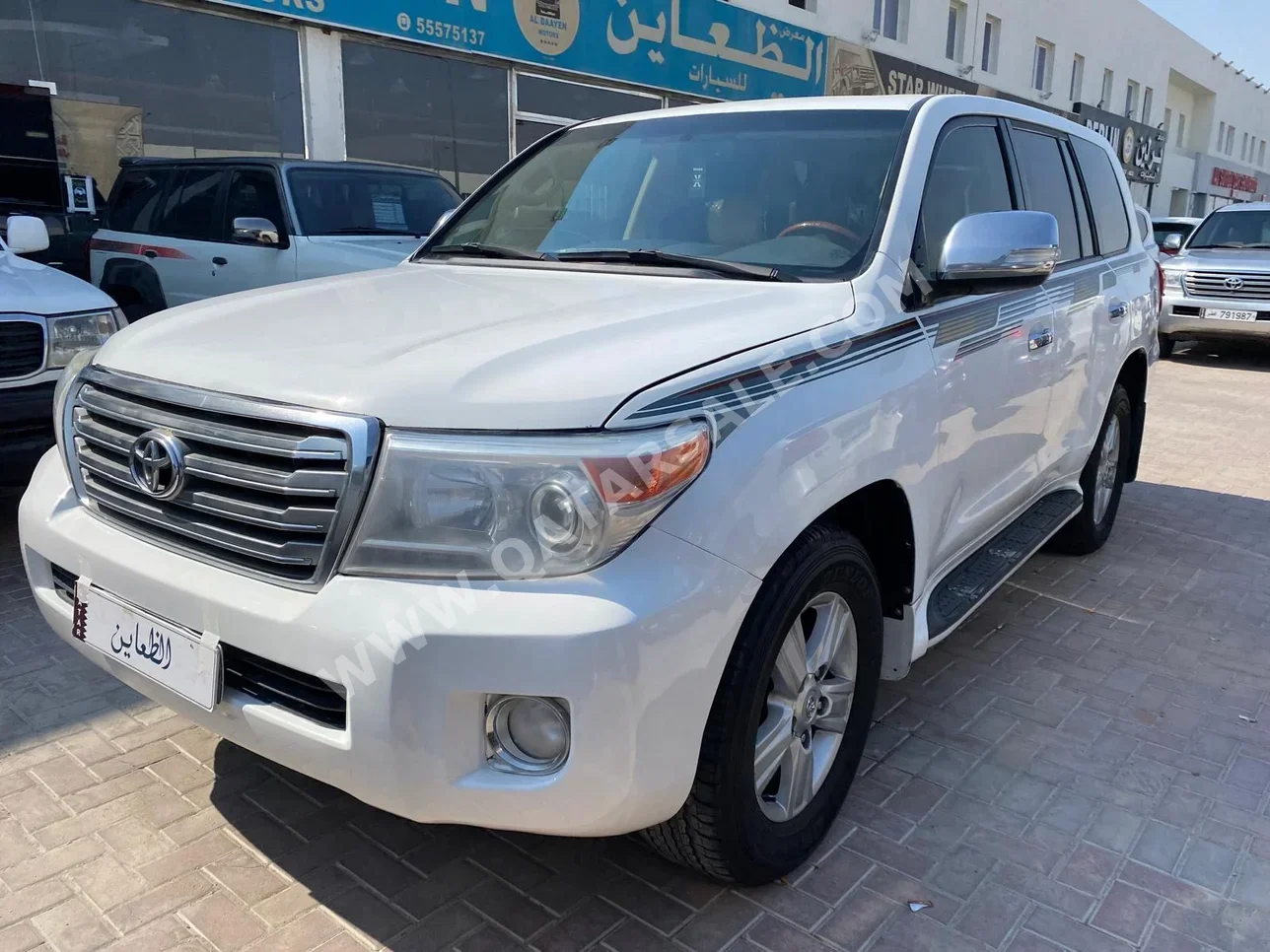  Toyota  Land Cruiser  GXR  2012  Automatic  488,000 Km  8 Cylinder  Four Wheel Drive (4WD)  SUV  White  With Warranty