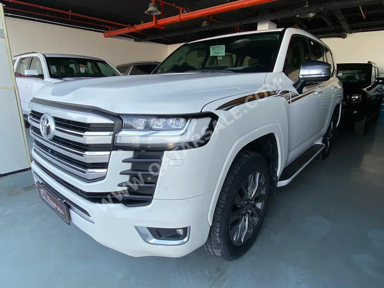 Toyota  Land Cruiser  VX  2022  Automatic  119,000 Km  6 Cylinder  Four Wheel Drive (4WD)  SUV  White  With Warranty