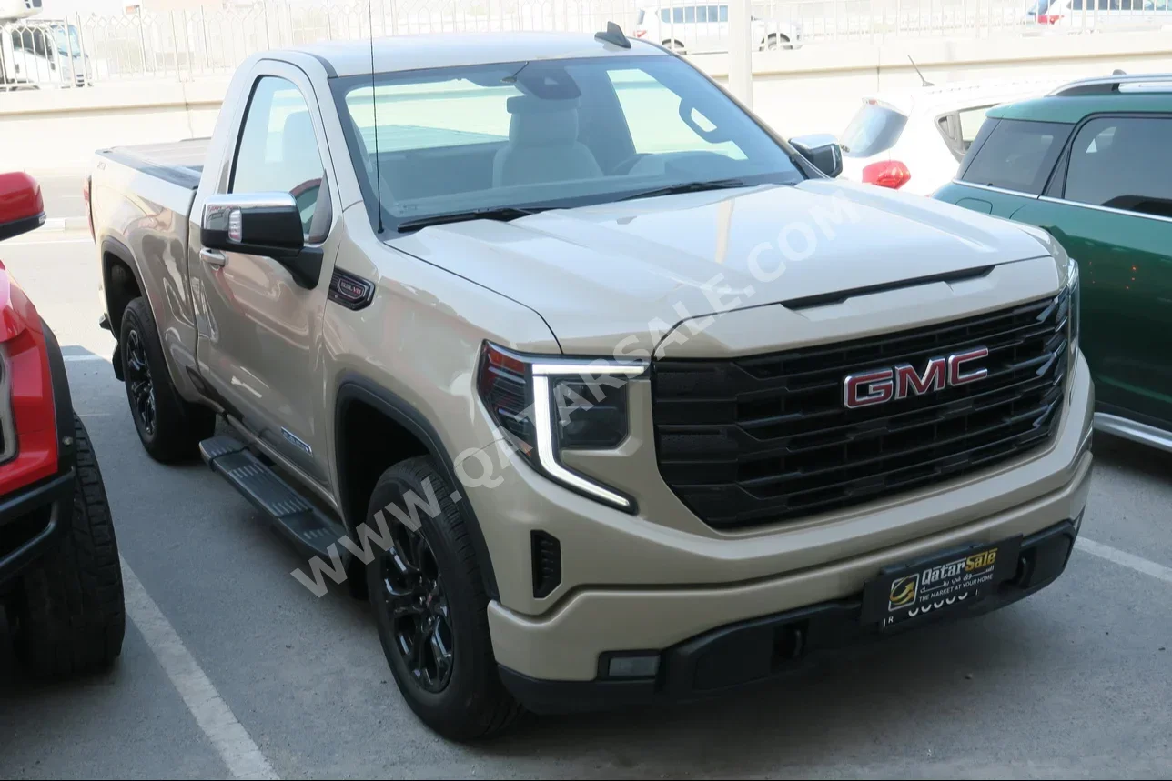 GMC  Sierra  Elevation  2022  Automatic  51,000 Km  8 Cylinder  Four Wheel Drive (4WD)  Pick Up  Beige  With Warranty