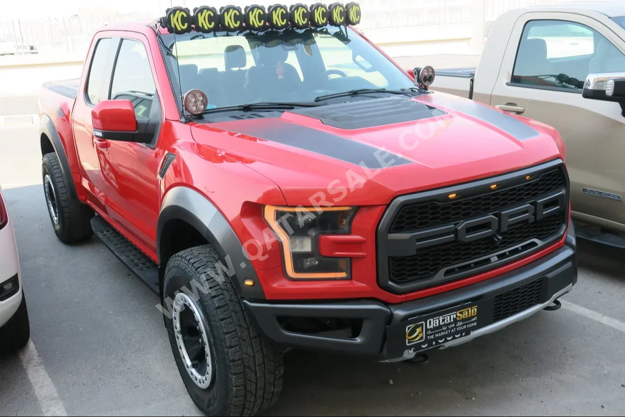 Ford  Raptor  2018  Automatic  174,000 Km  6 Cylinder  Four Wheel Drive (4WD)  Pick Up  Red