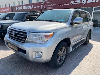 Toyota  Land Cruiser  GXR  2015  Automatic  433,000 Km  8 Cylinder  Four Wheel Drive (4WD)  SUV  Silver