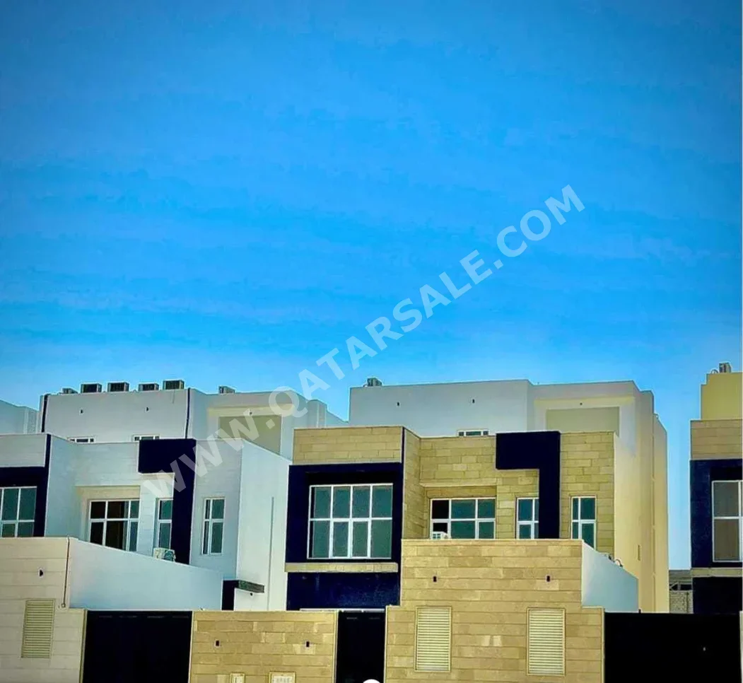 Family Residential  - Not Furnished  - Doha  - Nuaija  - 7 Bedrooms