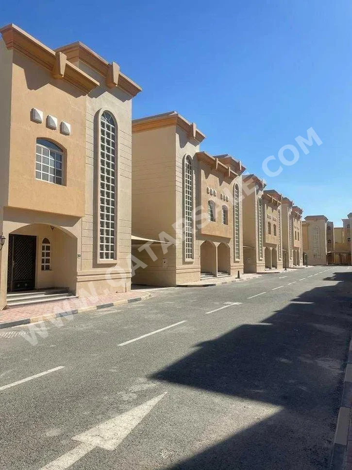 Family Residential  - Not Furnished  - Umm Salal  - Umm Salal Ali  - 4 Bedrooms