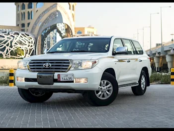 Toyota  Land Cruiser  VXR  2015  Automatic  200,000 Km  8 Cylinder  Four Wheel Drive (4WD)  SUV  White