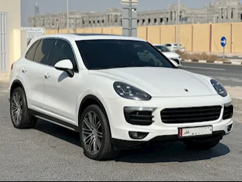 Porsche  Cayenne  2016  Automatic  114,000 Km  6 Cylinder  Four Wheel Drive (4WD)  SUV  White