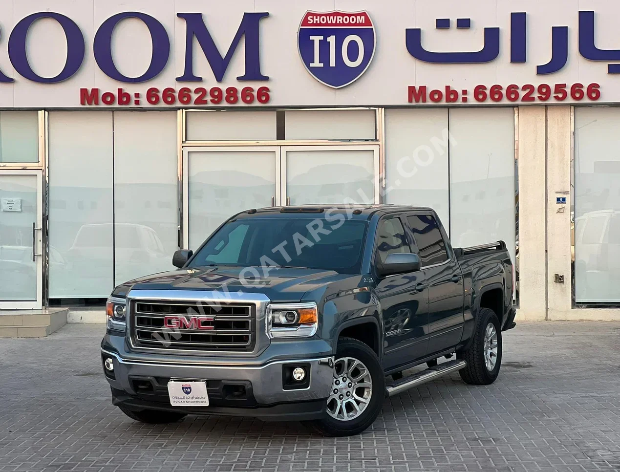 GMC  Sierra  SLE  2014  Automatic  123,000 Km  8 Cylinder  Four Wheel Drive (4WD)  Pick Up  Gray