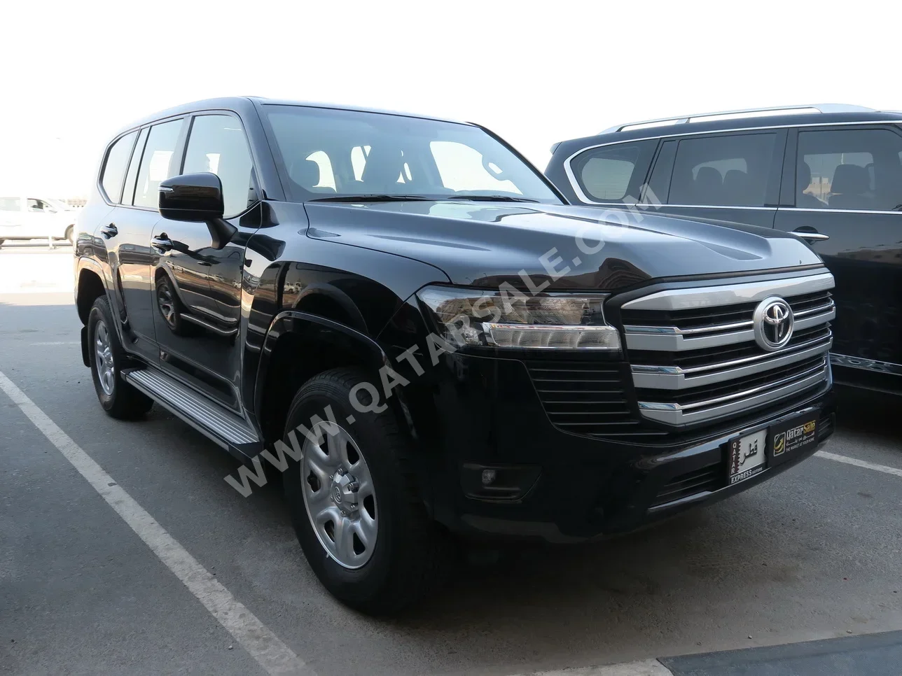 Toyota  Land Cruiser  GXR Twin Turbo  2022  Automatic  118٬000 Km  6 Cylinder  Four Wheel Drive (4WD)  SUV  Black