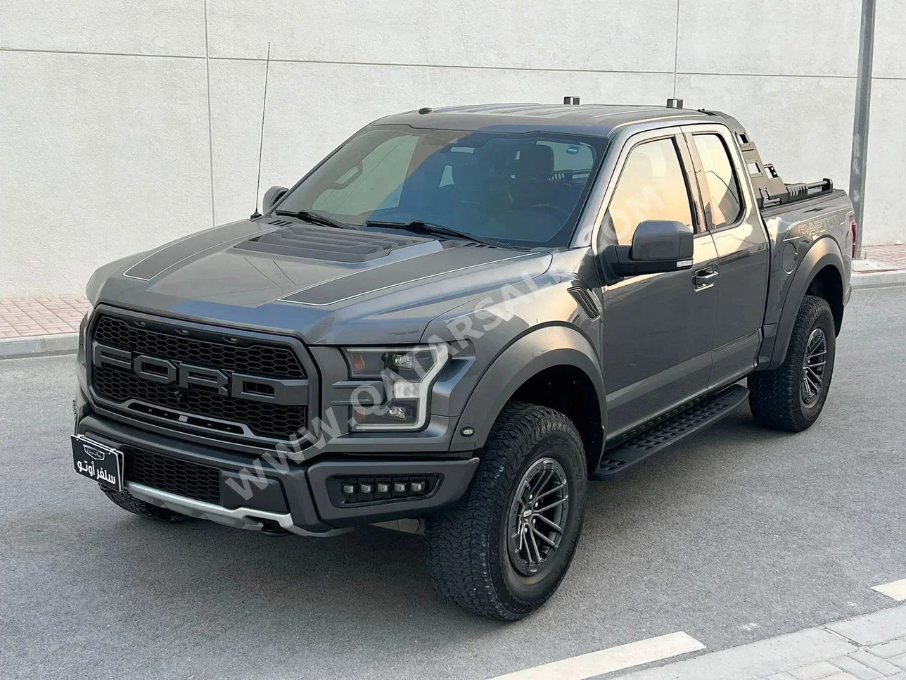 Ford  Raptor  SVT  2020  Automatic  88٬000 Km  6 Cylinder  Four Wheel Drive (4WD)  Pick Up  Gray  With Warranty