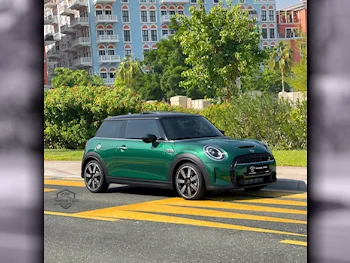 Mini  Cooper  S  2024  Automatic  260 Km  4 Cylinder  Front Wheel Drive (FWD)  Hatchback  Green  With Warranty