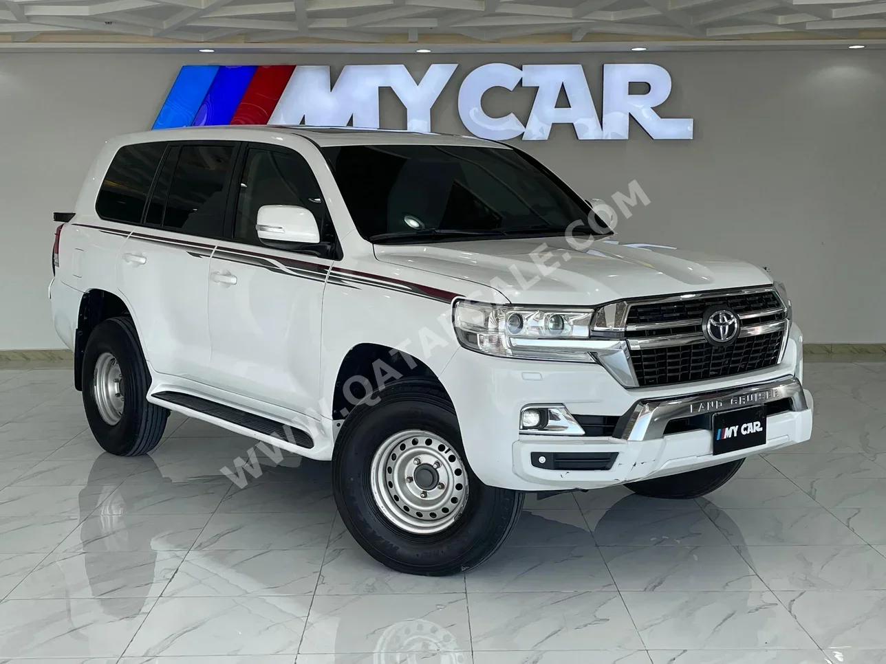 Toyota  Land Cruiser  GXR  2017  Automatic  322,000 Km  6 Cylinder  Four Wheel Drive (4WD)  SUV  White