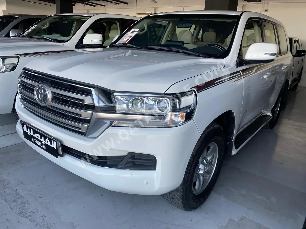 Toyota  Land Cruiser  GXR  2020  Automatic  160,000 Km  6 Cylinder  Four Wheel Drive (4WD)  SUV  White