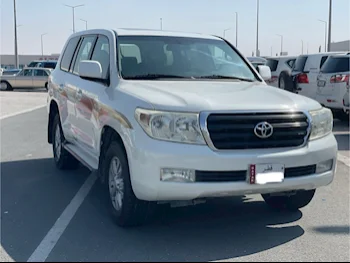 Toyota  Land Cruiser  GX  2010  Automatic  414,000 Km  6 Cylinder  Four Wheel Drive (4WD)  SUV  White