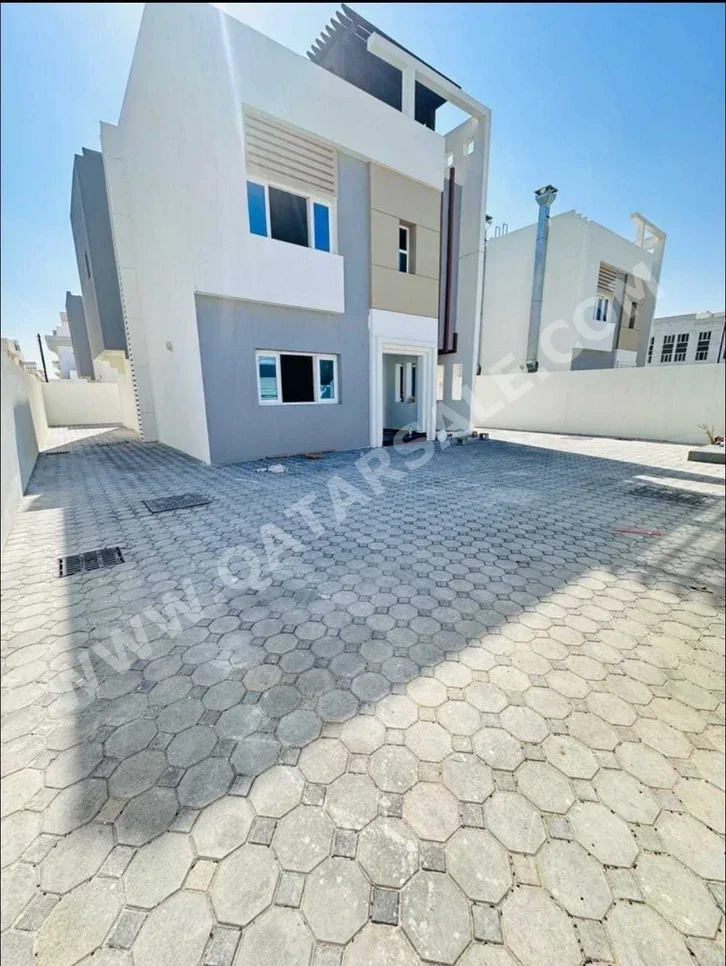 Compound  - Not Furnished  - Doha  - Nuaija  - 5 Bedrooms