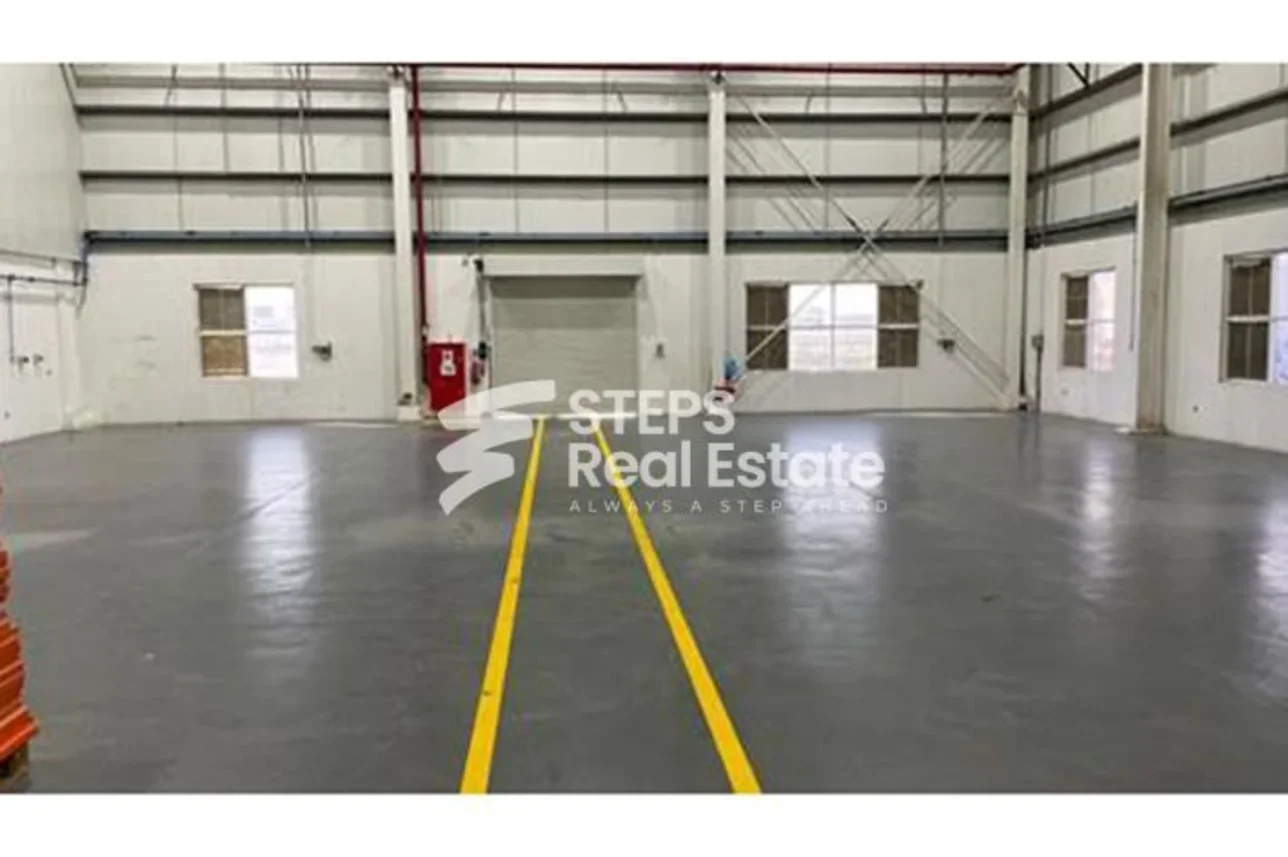 Warehouses & Stores - Al Khor  - Ras Laffan  -Area Size: 406 Square Meter