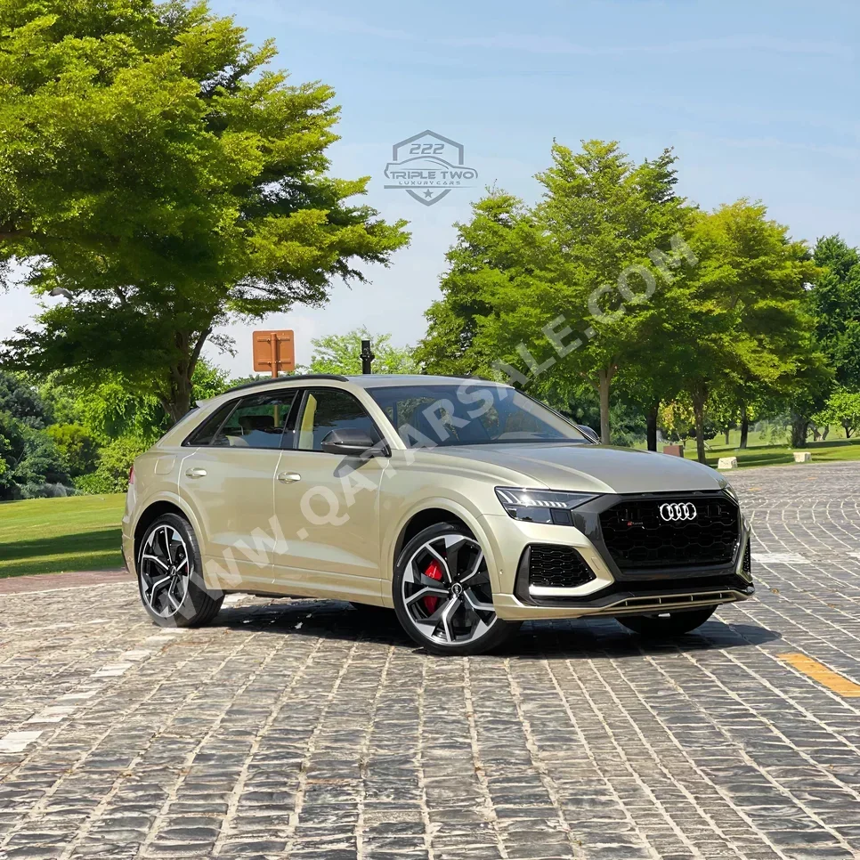 Audi  Q8  RS  2022  Automatic  19,000 Km  8 Cylinder  Four Wheel Drive (4WD)  SUV  Gold  With Warranty