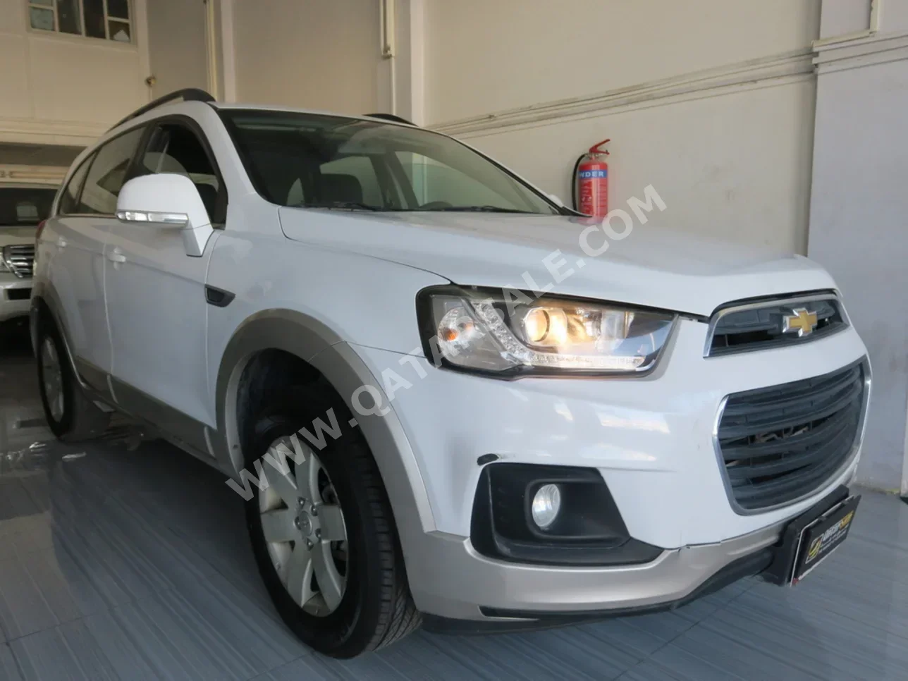 Chevrolet  Captiva  2017  Automatic  251,000 Km  4 Cylinder  Front Wheel Drive (FWD)  SUV  White