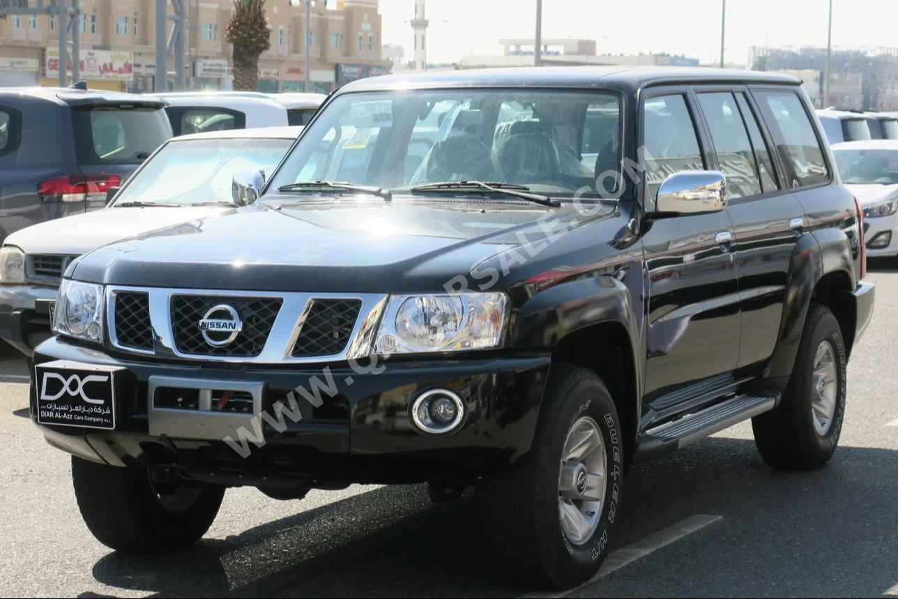 Nissan  Patrol  Safari  2023  Manual  8,000 Km  6 Cylinder  Four Wheel Drive (4WD)  SUV  Black