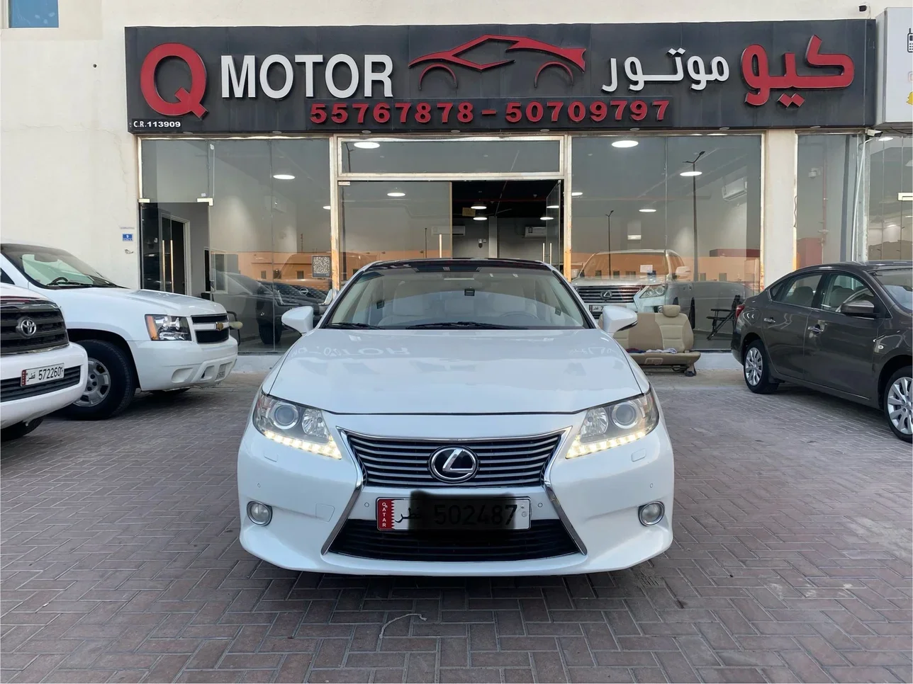 Lexus  ES  350  2013  Automatic  229٬000 Km  6 Cylinder  Rear Wheel Drive (RWD)  Sedan  White