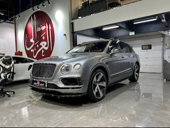 Bentley  Bentayga  First Edition  2017  Automatic  128,000 Km  12 Cylinder  Four Wheel Drive (4WD)  SUV  Gray