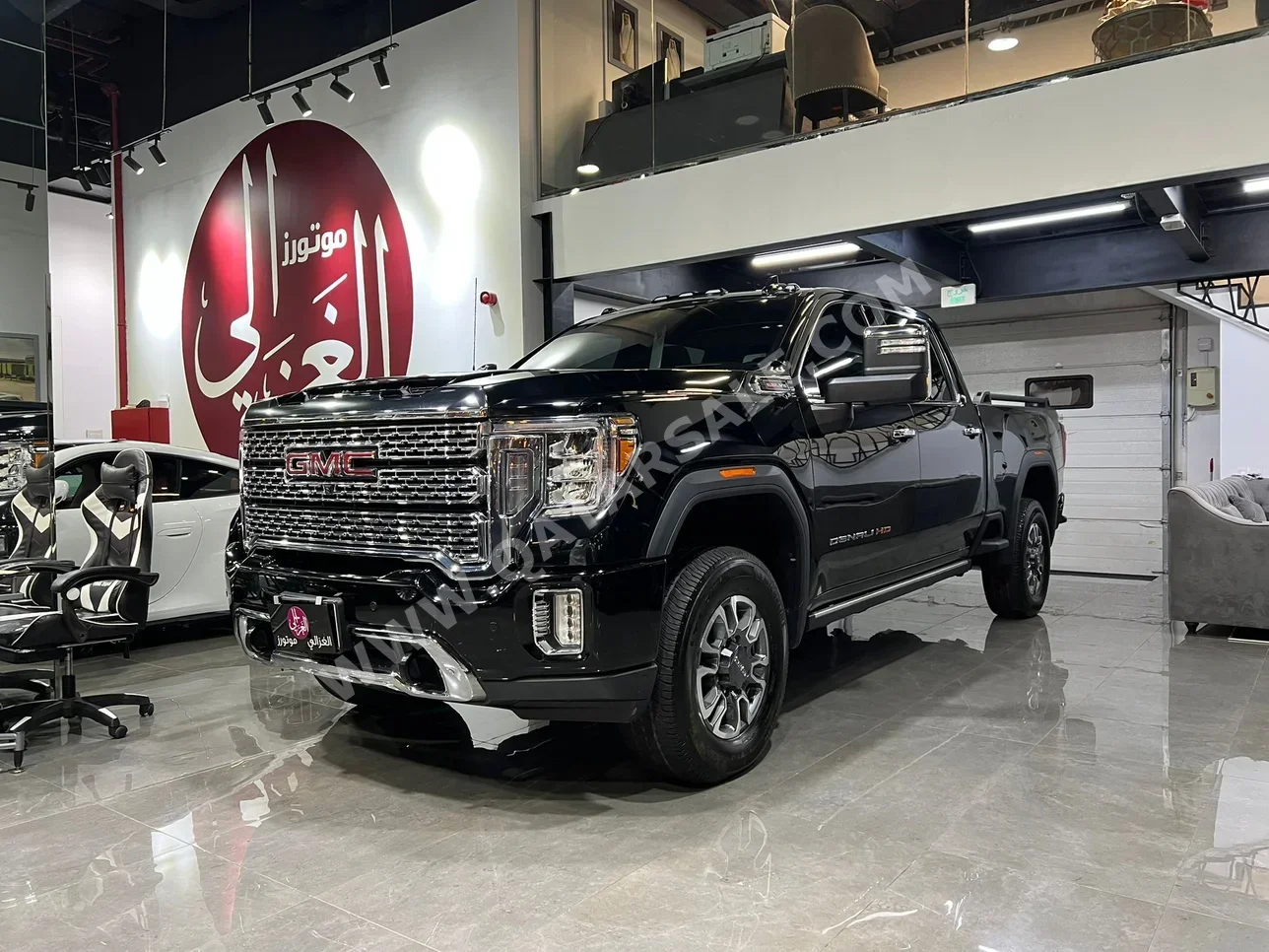 GMC  Sierra  Denali  2022  Automatic  33,000 Km  8 Cylinder  Four Wheel Drive (4WD)  Pick Up  Black  With Warranty