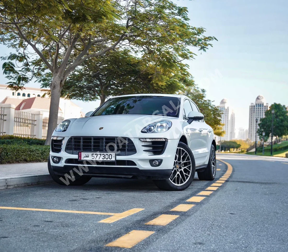 Porsche  Macan  S  2015  Automatic  79,000 Km  6 Cylinder  Four Wheel Drive (4WD)  SUV  White